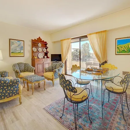 Lejlighed 3 Bedrooms In Center And South Terrace Cannes