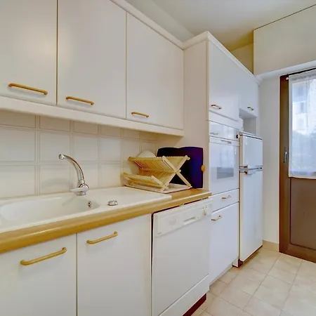 3 Bedrooms In Center And South Terrace