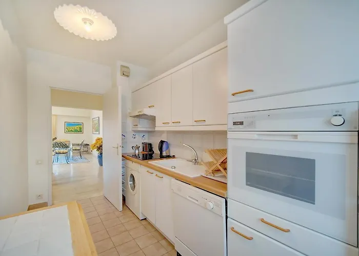 3 Bedrooms In Center And South Terrace Appartamento
