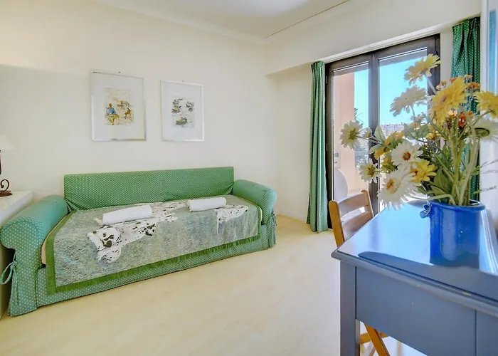 3 Bedrooms In Center And South Terrace * Cannes