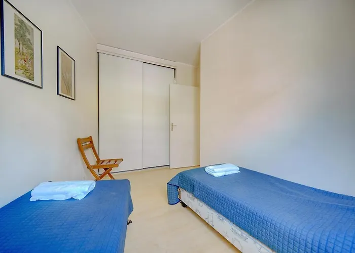 3 Bedrooms In Center And South Terrace *