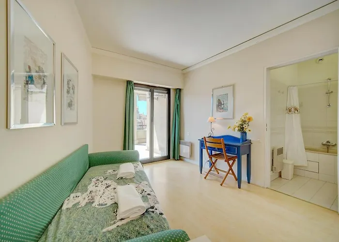Appartamento 3 Bedrooms In Center And South Terrace *